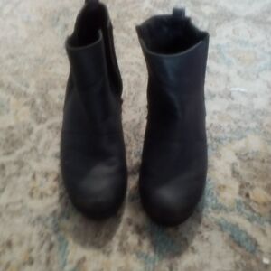 Time and Tru Black Ankle Booties Sleek Design